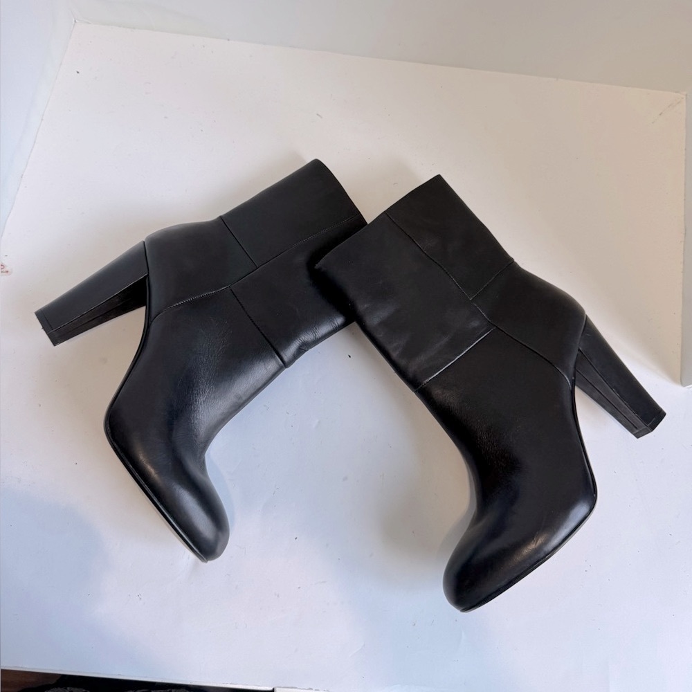 Banana Republic Black Leather Ankle Boots